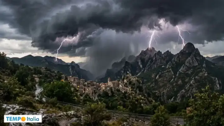 Allerta meteo gialla sabato 22 Agosto. Al Sud e caldo fino a 39°C